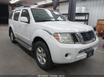  Salvage Nissan Pathfinder