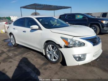  Salvage Nissan Altima