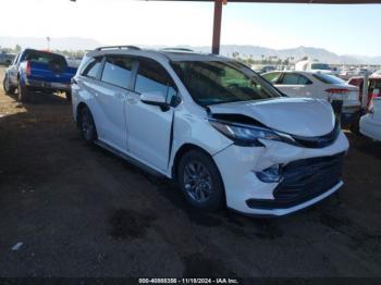  Salvage Toyota Sienna