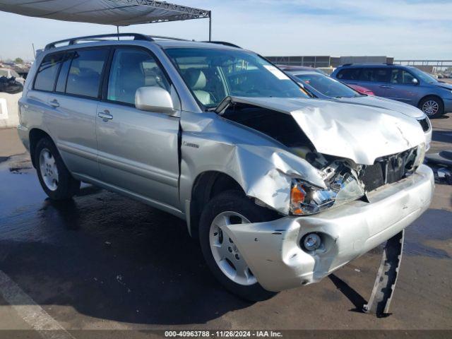  Salvage Toyota Highlander