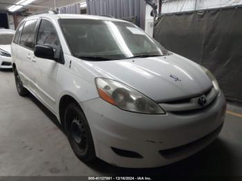  Salvage Toyota Sienna