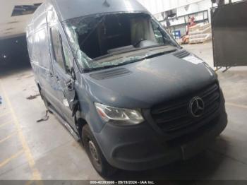  Salvage Mercedes-Benz Sprinter 2500