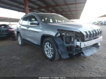  Salvage Jeep Cherokee