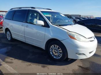  Salvage Toyota Sienna