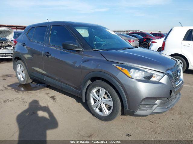  Salvage Nissan Kicks