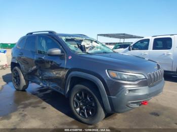  Salvage Jeep Cherokee