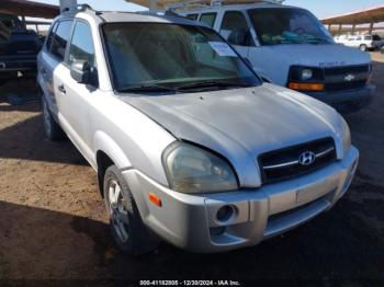  Salvage Hyundai TUCSON