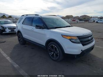  Salvage Ford Explorer