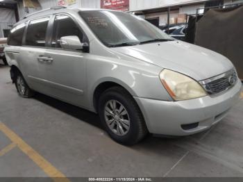  Salvage Kia Sedona