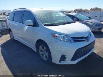  Salvage Toyota Sienna