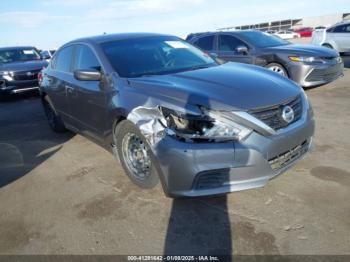  Salvage Nissan Altima