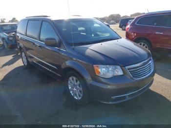  Salvage Chrysler Town & Country