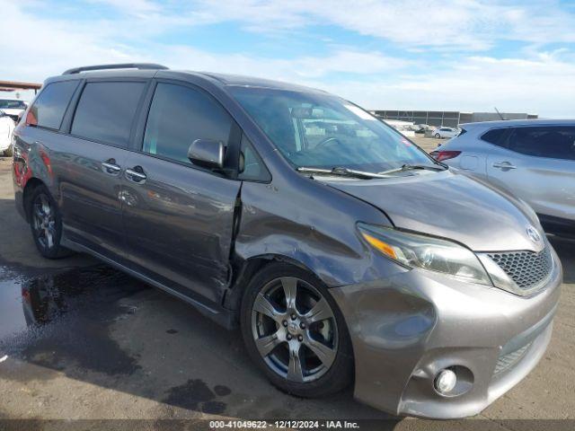  Salvage Toyota Sienna