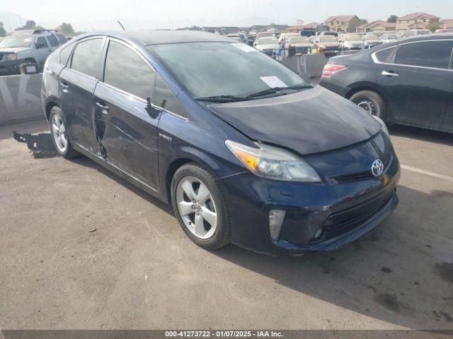  Salvage Toyota Prius