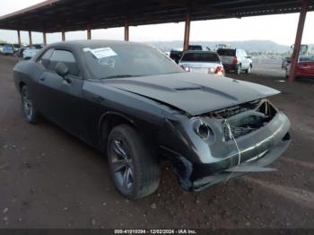  Salvage Dodge Challenger