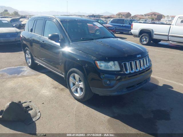  Salvage Jeep Compass