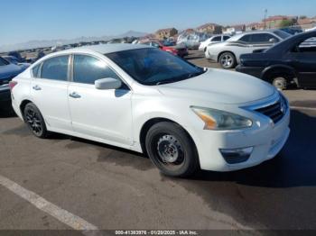  Salvage Nissan Altima