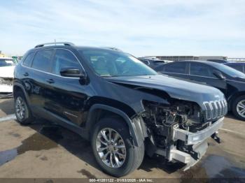  Salvage Jeep Cherokee