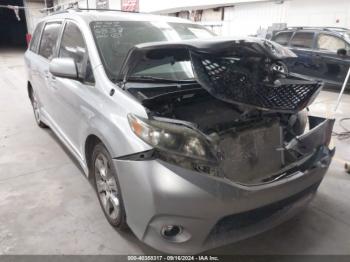  Salvage Toyota Sienna