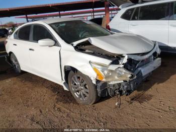  Salvage Nissan Altima