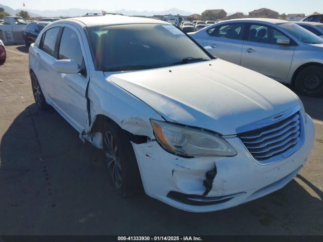  Salvage Chrysler 200