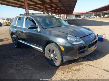  Salvage Porsche Cayenne