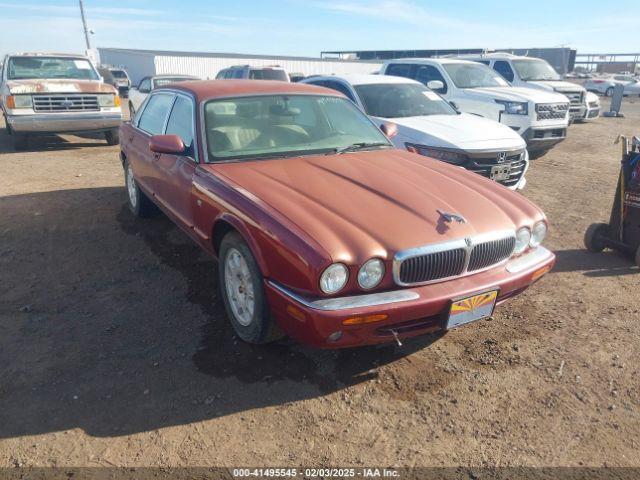  Salvage Jaguar Xj8