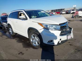  Salvage Toyota Highlander