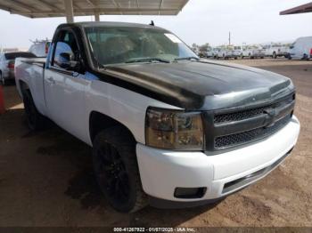  Salvage Chevrolet Silverado 1500