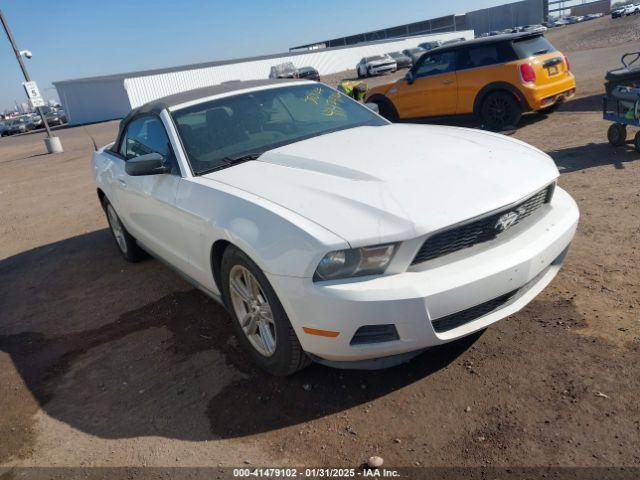  Salvage Ford Mustang