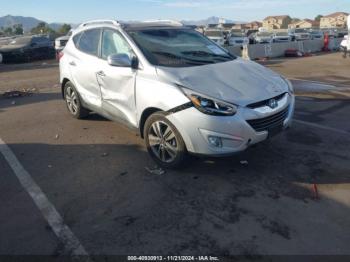  Salvage Hyundai TUCSON