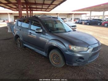  Salvage Mitsubishi Outlander