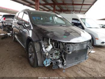  Salvage Chrysler Pacifica