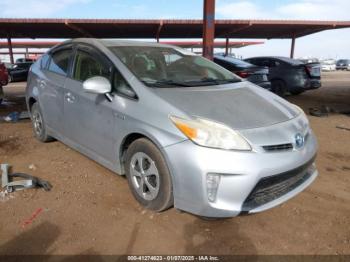  Salvage Toyota Prius