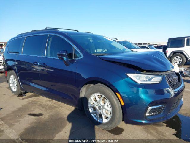  Salvage Chrysler Pacifica