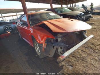  Salvage Ford Mustang