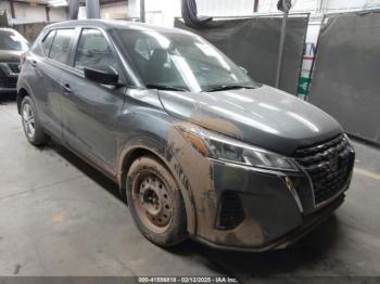  Salvage Nissan Kicks