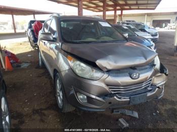  Salvage Hyundai TUCSON