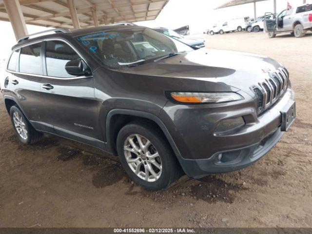  Salvage Jeep Cherokee