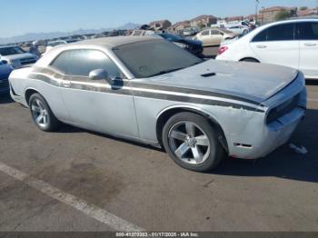  Salvage Dodge Challenger