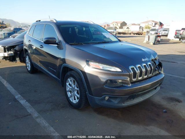  Salvage Jeep Cherokee