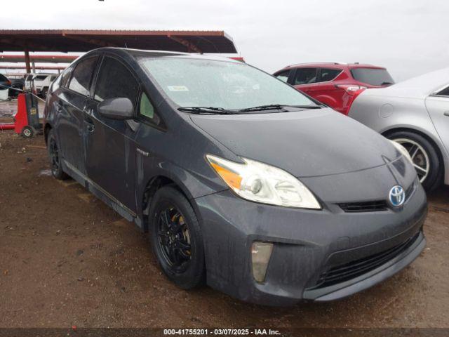  Salvage Toyota Prius