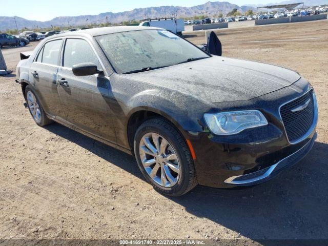  Salvage Chrysler 300