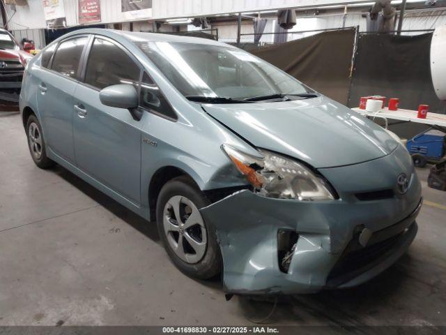  Salvage Toyota Prius