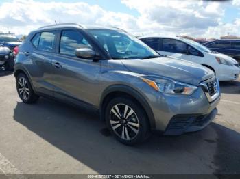  Salvage Nissan Kicks