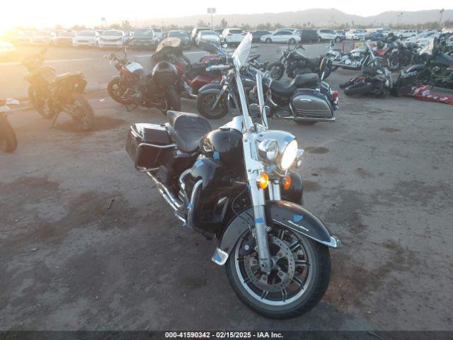  Salvage Harley-Davidson Flhr