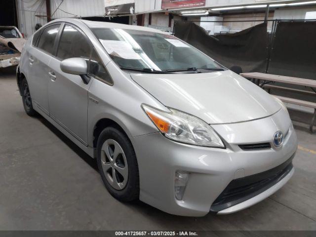  Salvage Toyota Prius