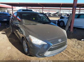  Salvage Toyota Yaris