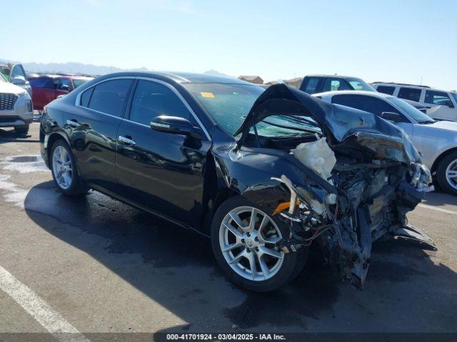  Salvage Nissan Maxima