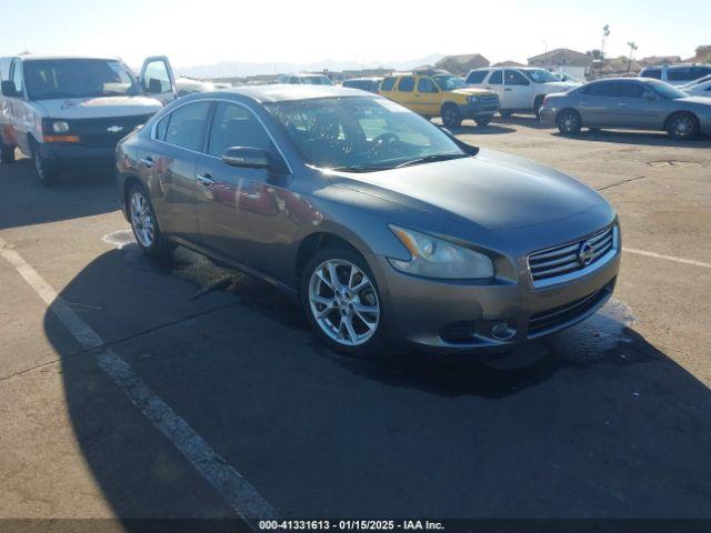  Salvage Nissan Maxima